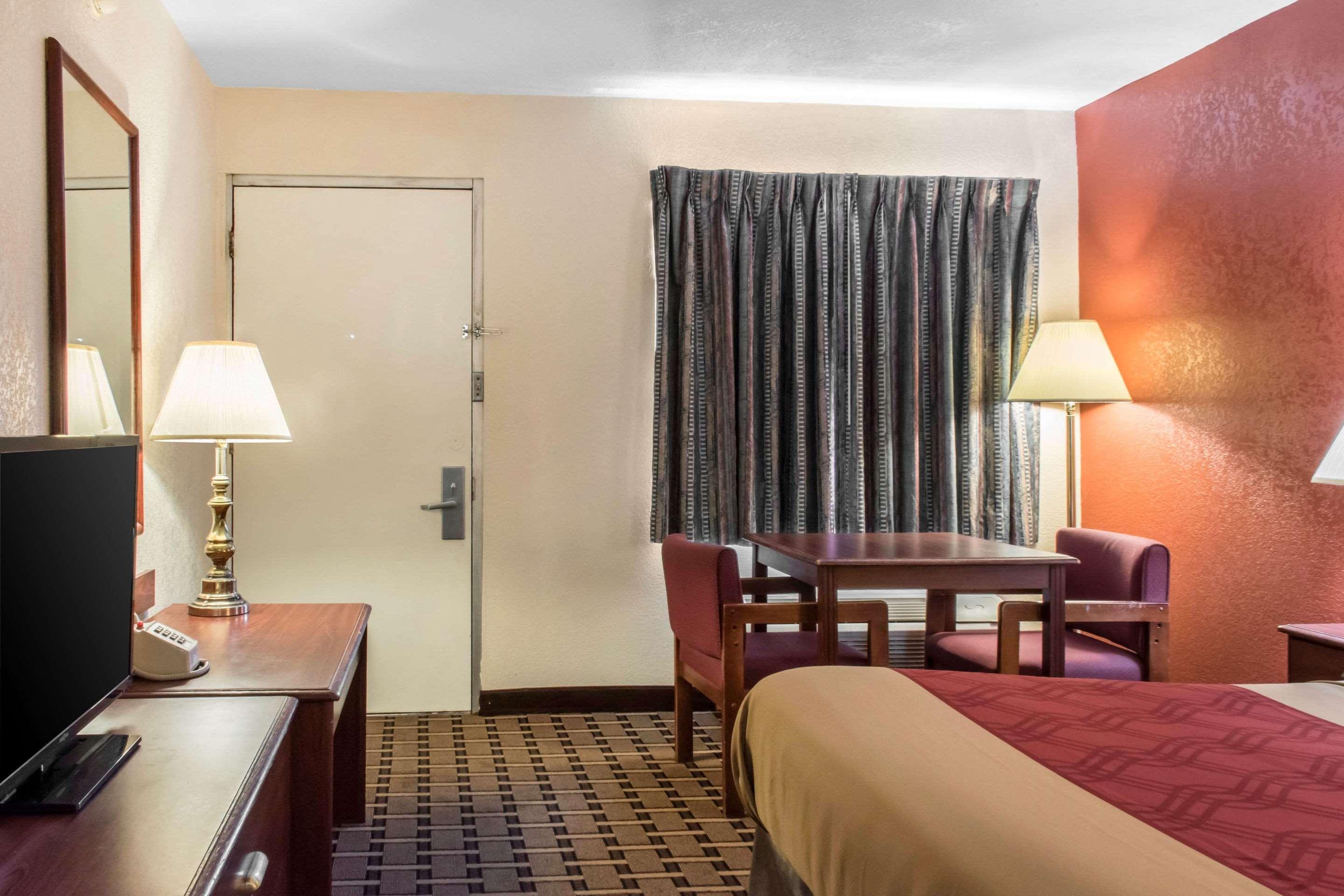 Econo Lodge Carlisle Eksteriør bilde