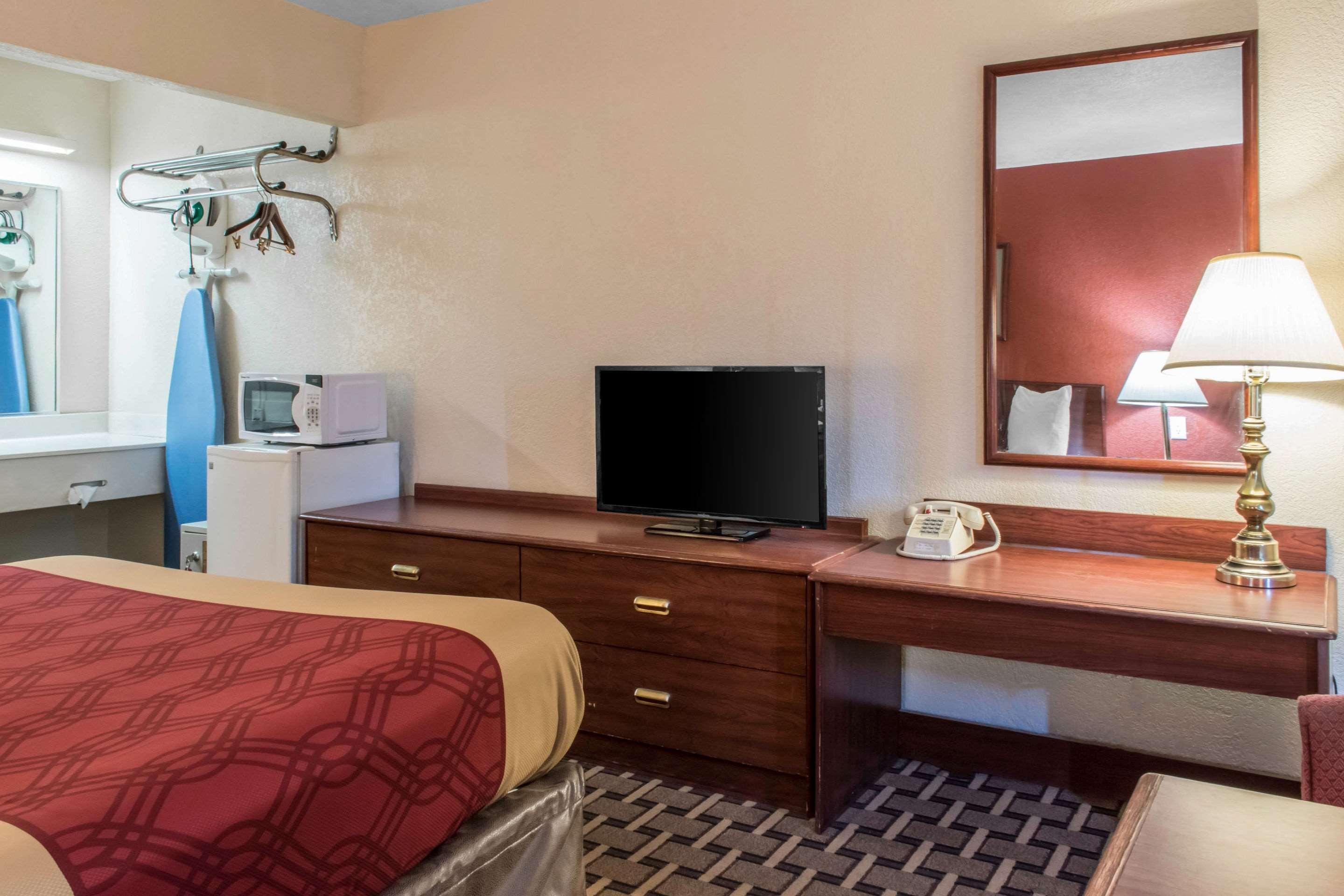 Econo Lodge Carlisle Eksteriør bilde
